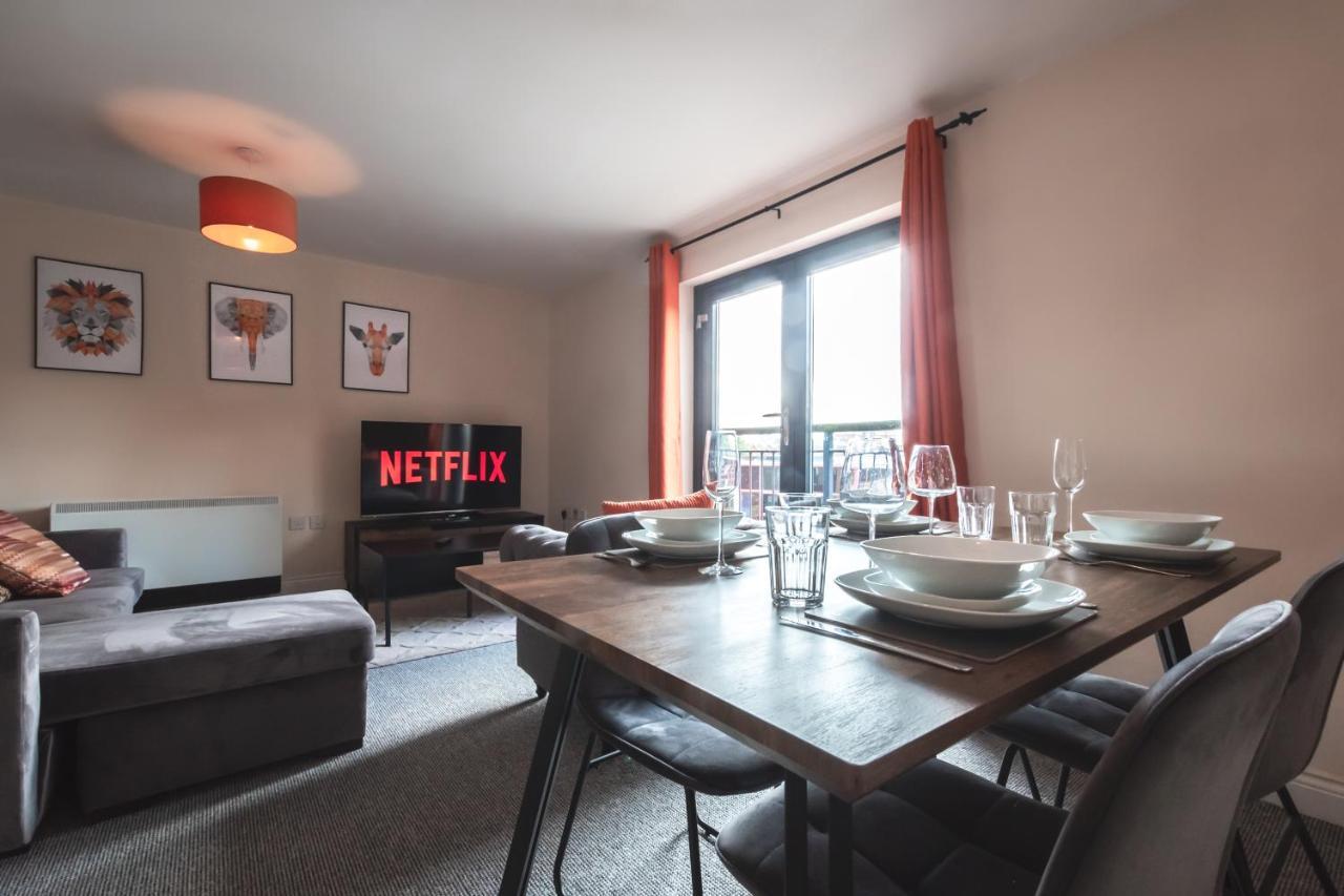 Best Price! 2 Bed City Centre - 4 Single Beds Or 2 Super King, Smart Tvs, Sofa Bed & Free Secure Parking Southampton Eksteriør billede