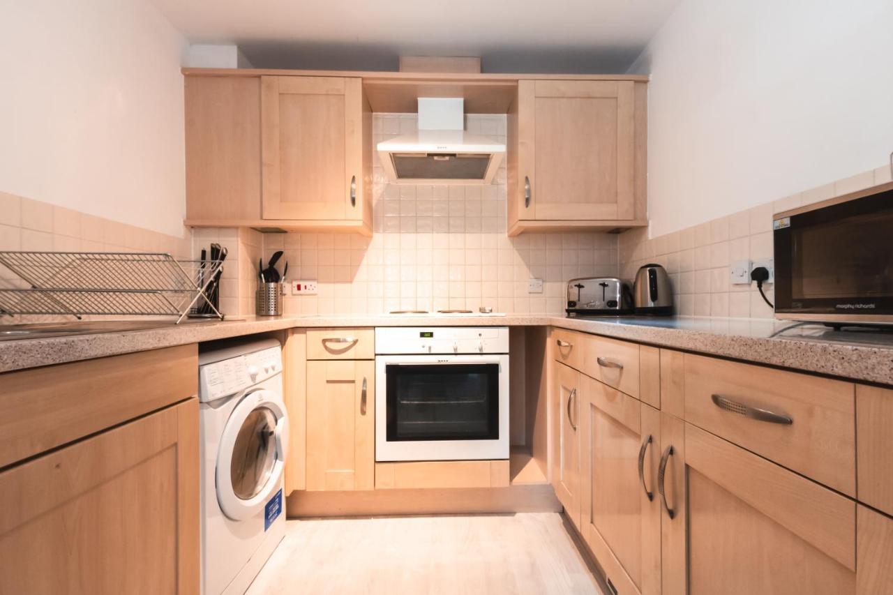 Best Price! 2 Bed City Centre - 4 Single Beds Or 2 Super King, Smart Tvs, Sofa Bed & Free Secure Parking Southampton Eksteriør billede